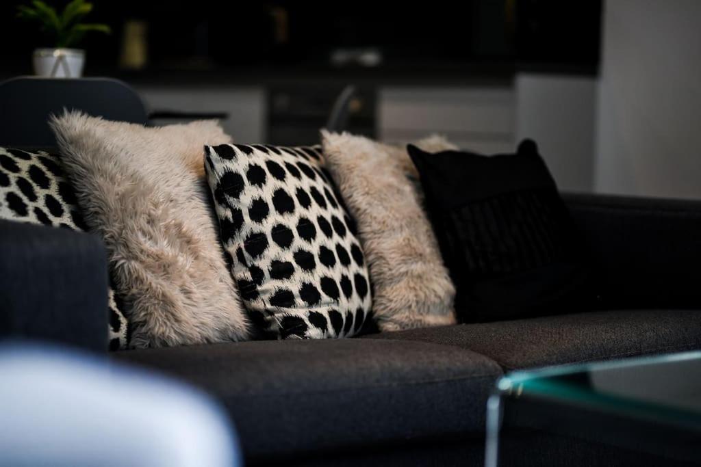 Modern 2 Bedroom Apartment - City Centre - Parking Manchester Exterior photo