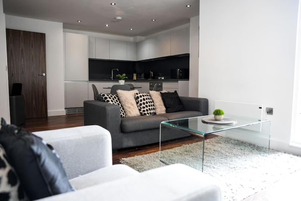Modern 2 Bedroom Apartment - City Centre - Parking Manchester Exterior photo